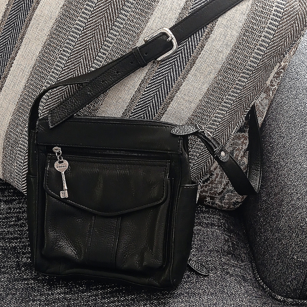 SAK Bag, vintage, Black, many compartments, beautiful leather, great con…